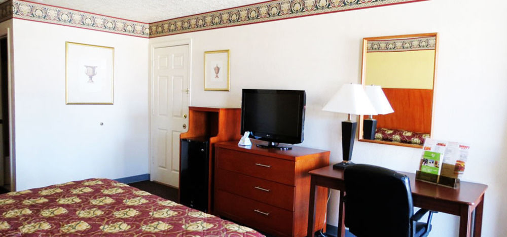 Winnie Inn And Suites Eksteriør bilde